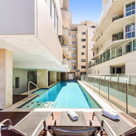 Redvue Holiday Apartments Redcliffe Extérieur photo