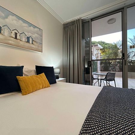 Redvue Holiday Apartments Redcliffe Extérieur photo