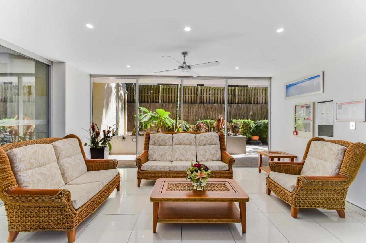 Redvue Holiday Apartments Redcliffe Extérieur photo