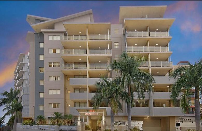 Redvue Holiday Apartments Redcliffe Extérieur photo