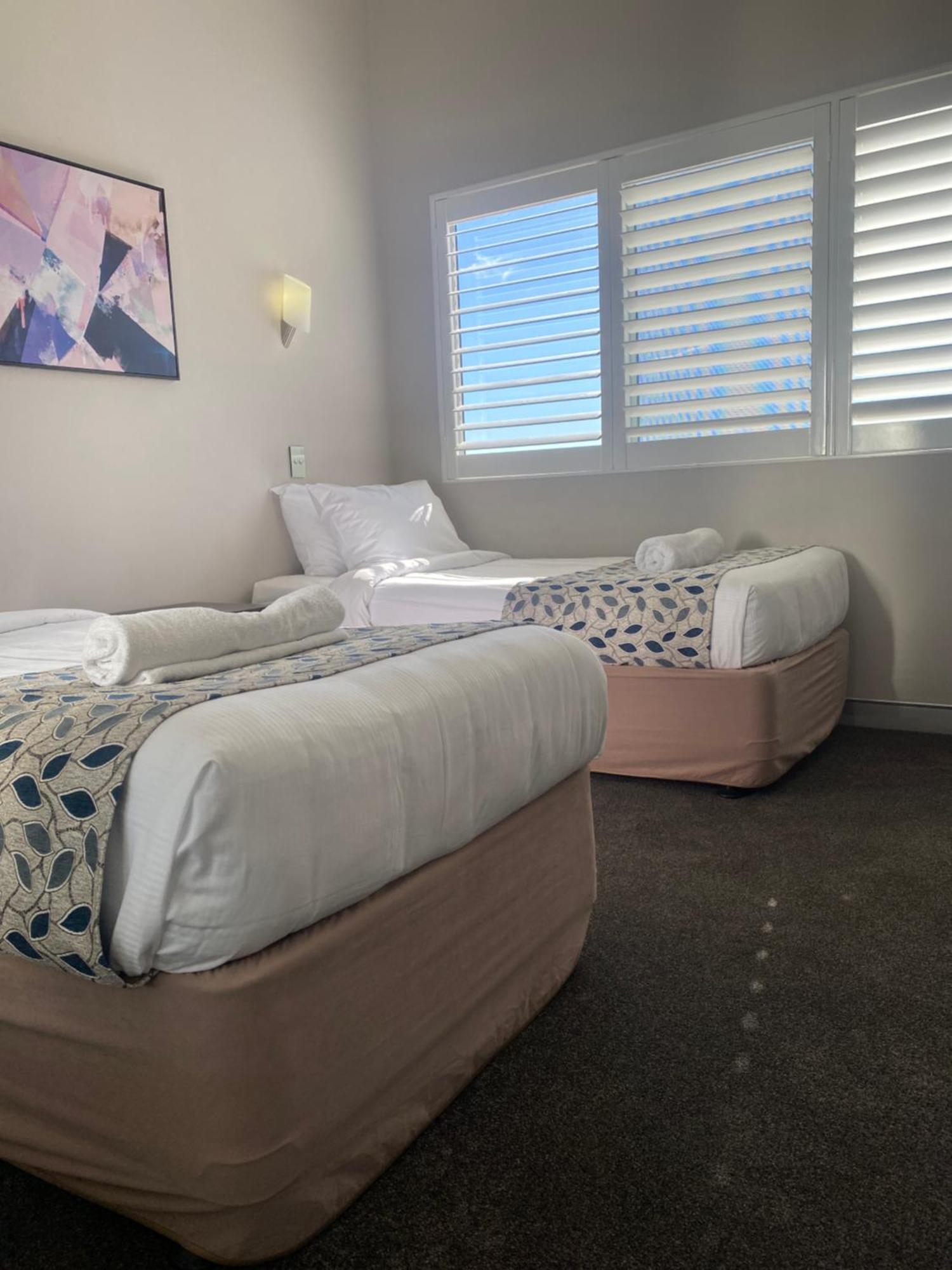 Redvue Holiday Apartments Redcliffe Extérieur photo