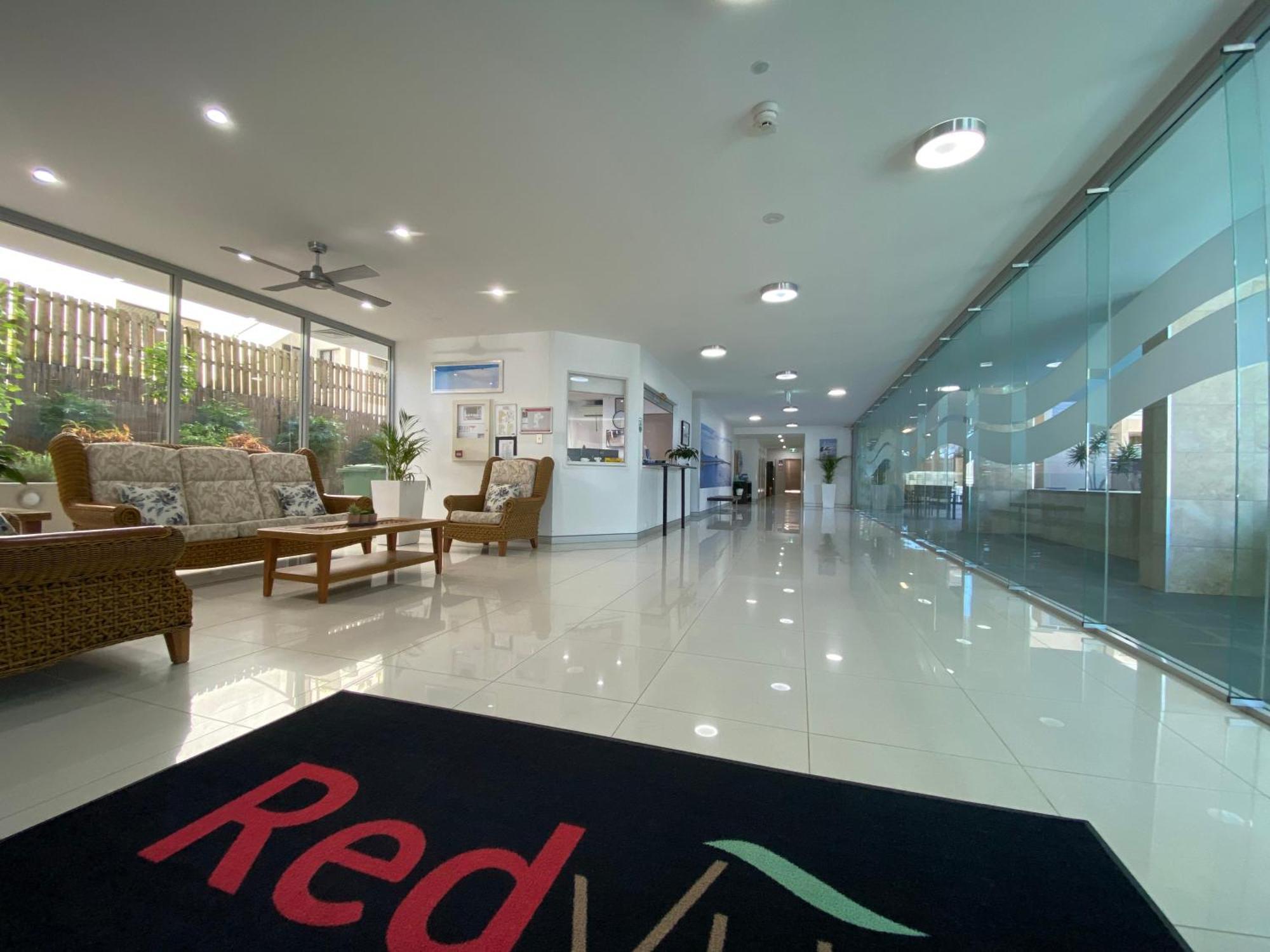 Redvue Holiday Apartments Redcliffe Extérieur photo