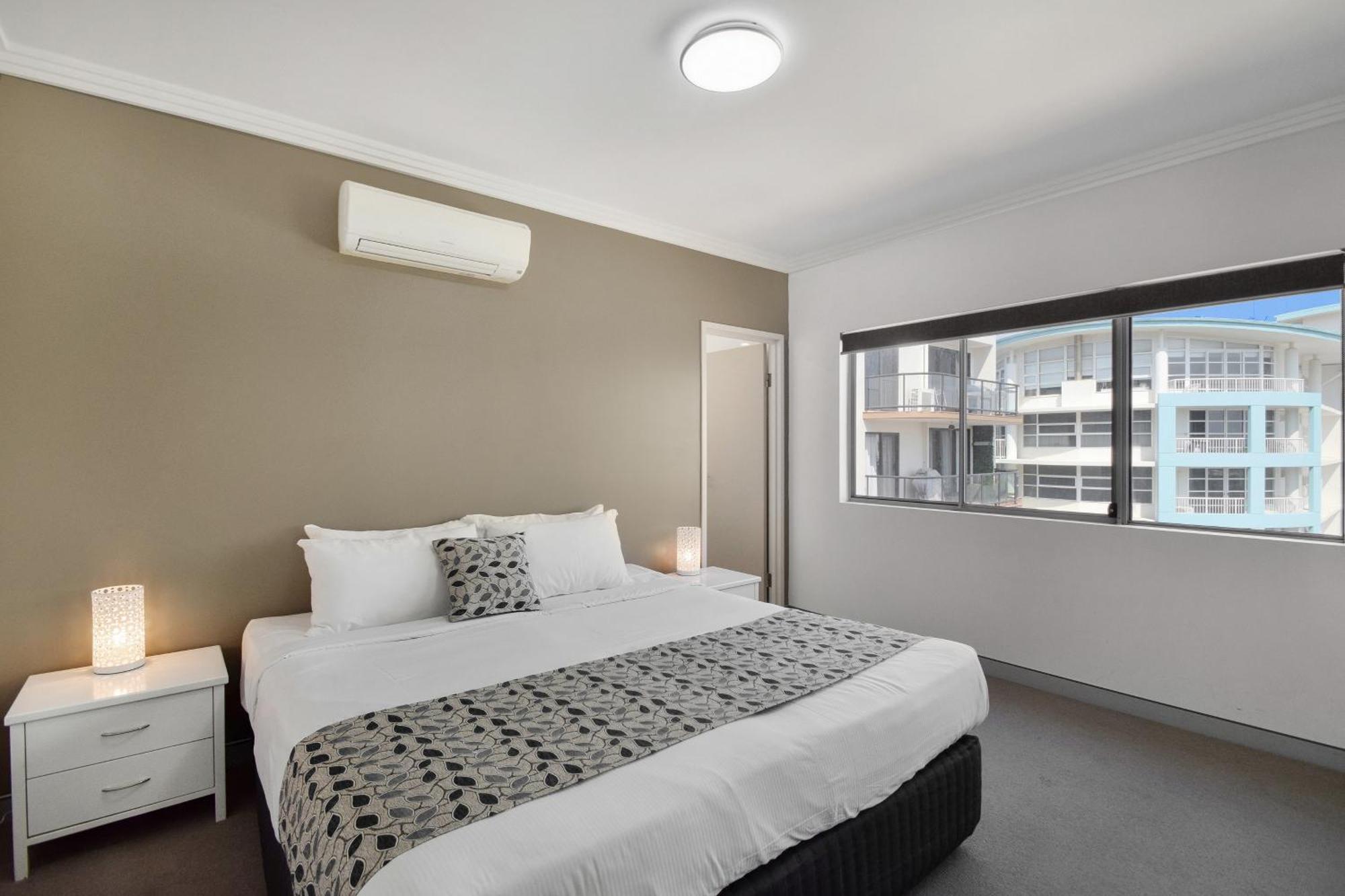 Redvue Holiday Apartments Redcliffe Extérieur photo