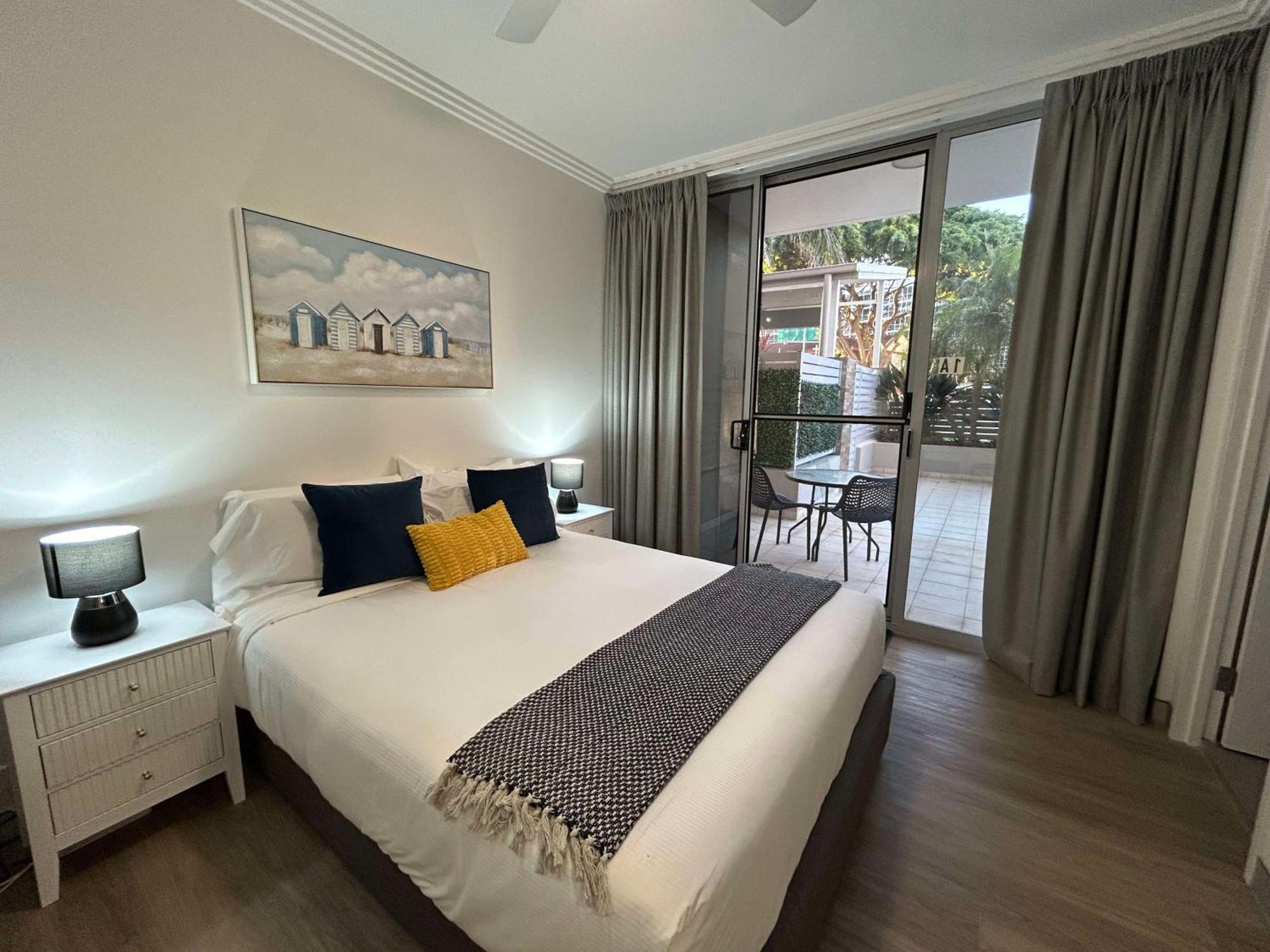 Redvue Holiday Apartments Redcliffe Extérieur photo